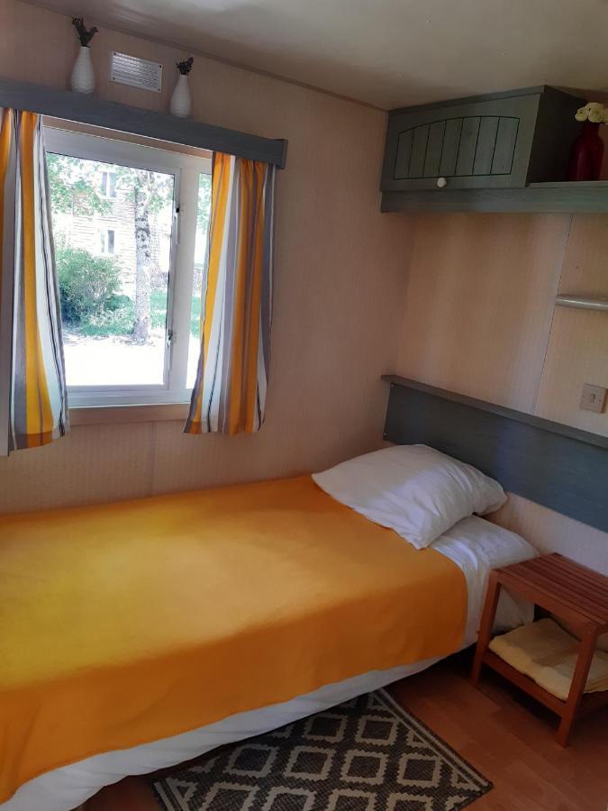 Camping Etang Du Camp Senergues Ngoại thất bức ảnh