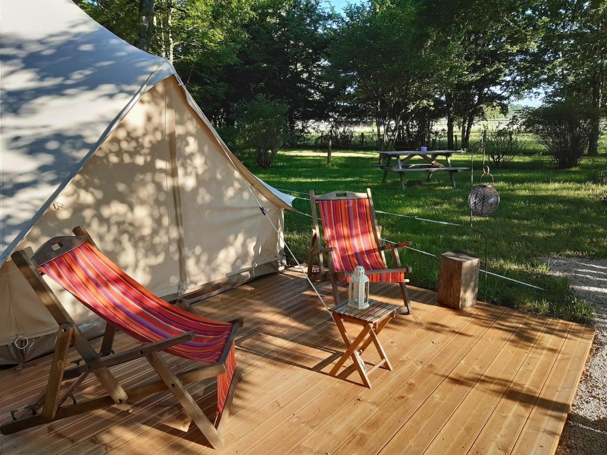Camping Etang Du Camp Senergues Ngoại thất bức ảnh