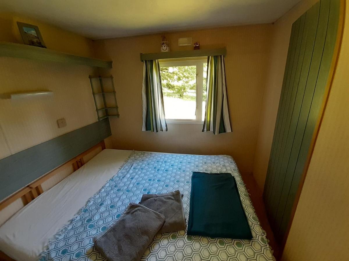 Camping Etang Du Camp Senergues Ngoại thất bức ảnh