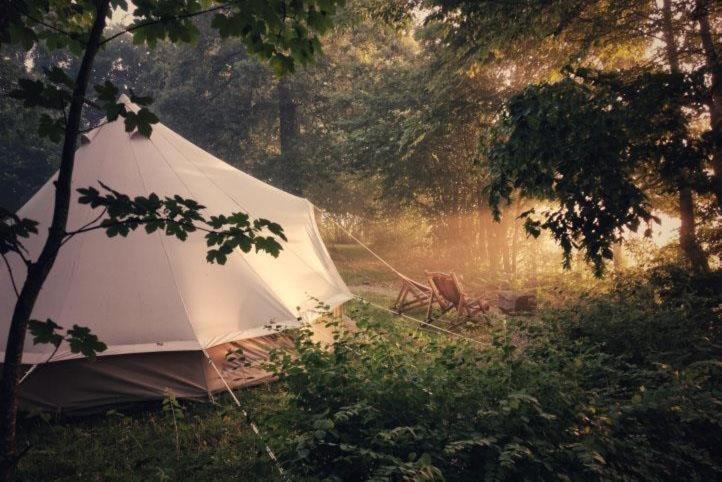 Camping Etang Du Camp Senergues Ngoại thất bức ảnh