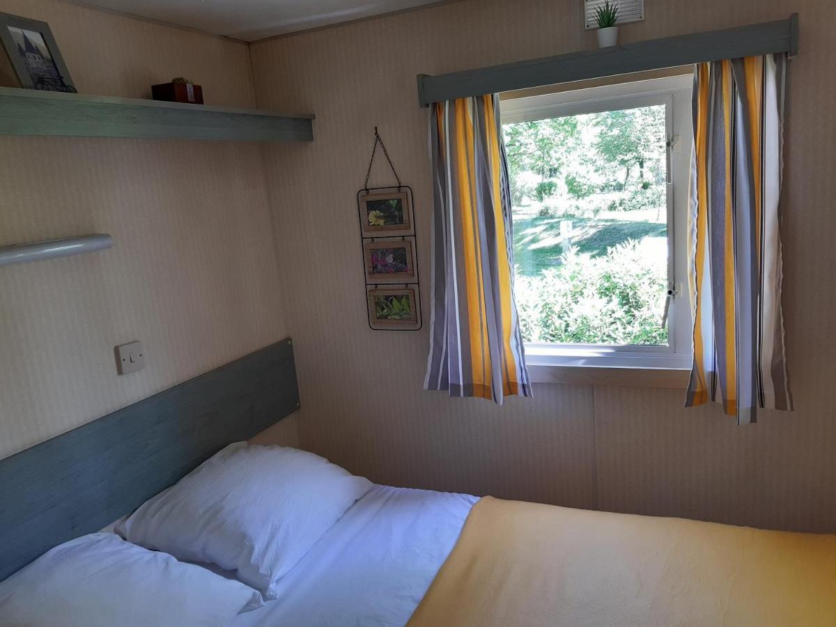 Camping Etang Du Camp Senergues Ngoại thất bức ảnh
