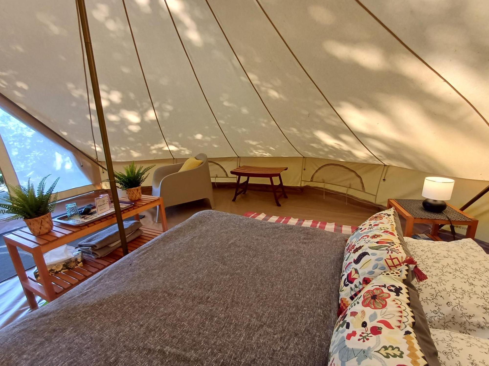 Camping Etang Du Camp Senergues Ngoại thất bức ảnh